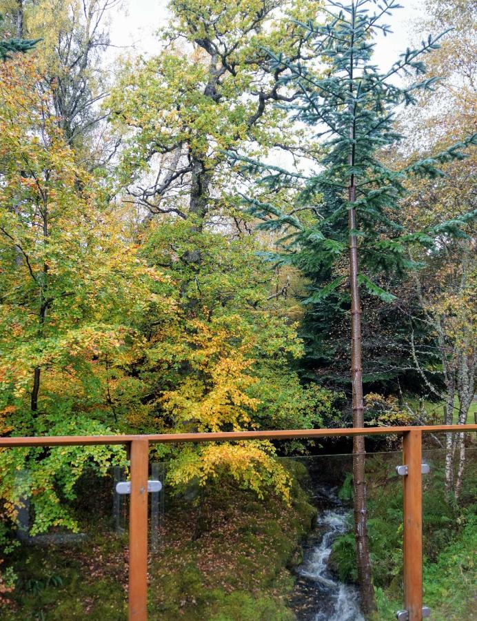 Waterfall Lodge - Private Waterfall And Sauna Killin Exterior photo