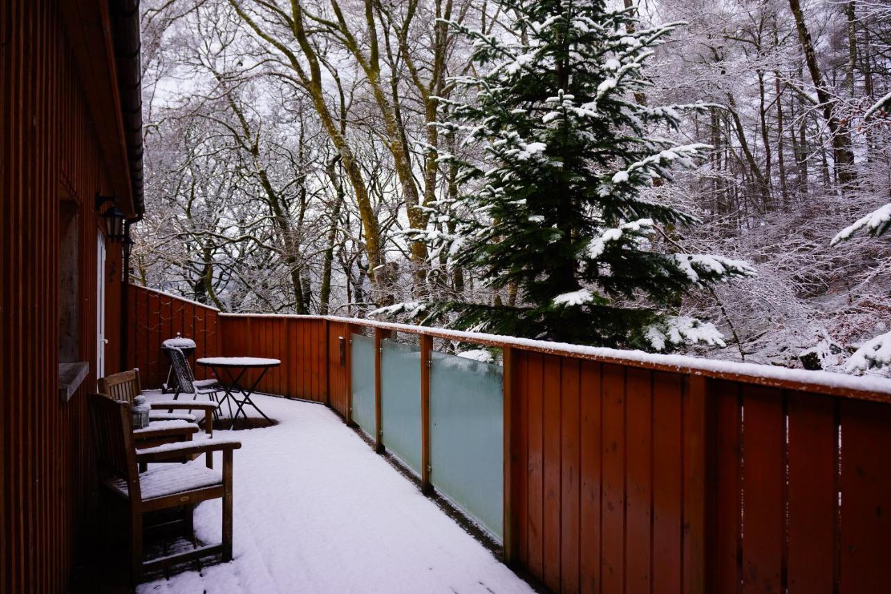 Waterfall Lodge - Private Waterfall And Sauna Killin Exterior photo